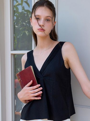 Linen Pin Tuck Sleeveless Top_Black - JOORTI - Modalova