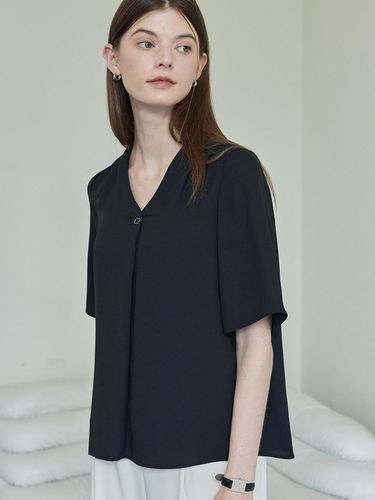 Frill Sleeve V-neck Blouse - Black - hyyk - Modalova