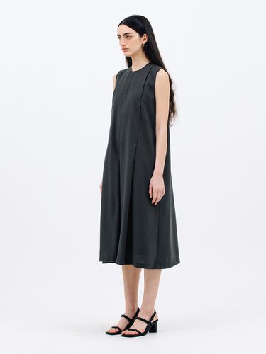 Front Pleats Dress_Charcoal - Jun by Jun k. - Modalova