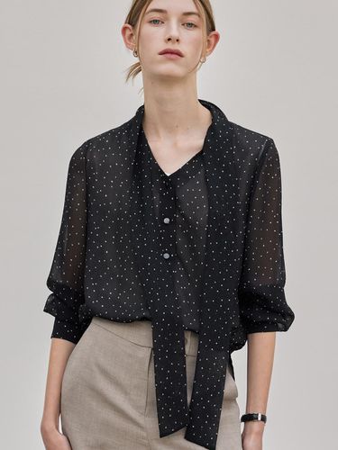 Heart Pattern Blouse - Black - hyyk - Modalova