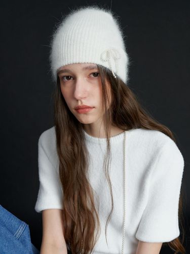 Pearl Ribbon Beanie - LOVE ME MONSTER - Modalova