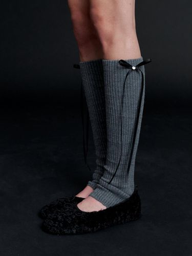 Ribbon Rib Wool Leg Warmer - LOVE ME MONSTER - Modalova