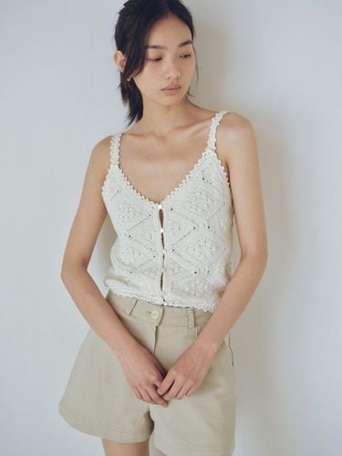 Crochet Button Sleeveless Knit Top - URAGO - Modalova