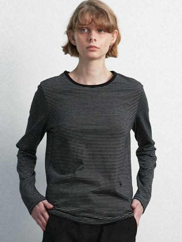 Marine Stripe Long Sleeve T / Black - MOONSUN - Modalova