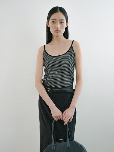 Stripe Sleeveless Top - Black - OWN FEATURE COLOUR.OFC - Modalova