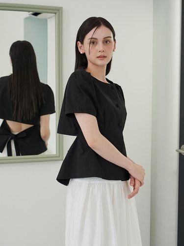 Back Cutout Round Neck Blouse - F.cocoromiz - Modalova