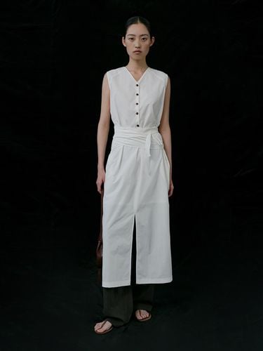 Two Way Waist Strap Dress - White - OWN FEATURE COLOUR.OFC - Modalova