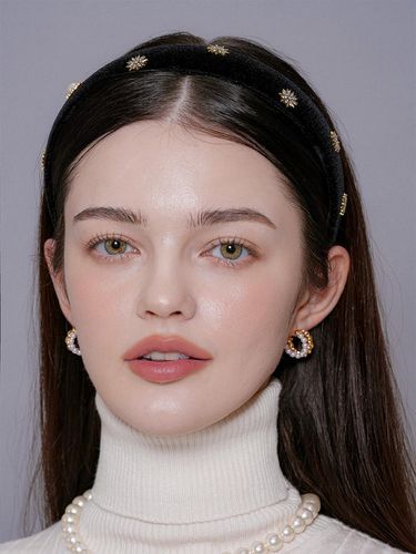 Luxury Cubic Velvet Hairband - Dana Burton - Modalova