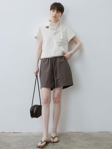 Casual Banding Short Pants_Brown - tageechita - Modalova