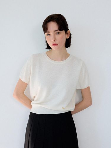 Cashmere Round Neck Short Sleeve Knit Top - sisterhood - Modalova