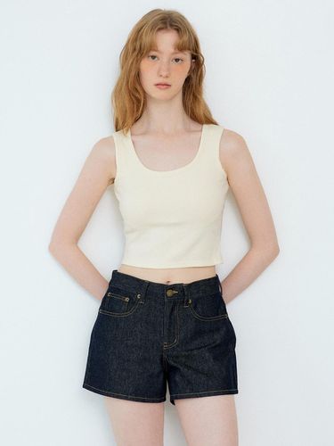 Cap Included Crop Sleeveless Top_Light Beige - sisterhood - Modalova