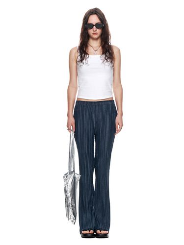 Pleats Stitch Layered Pants_Navy - Matin Kim - Modalova