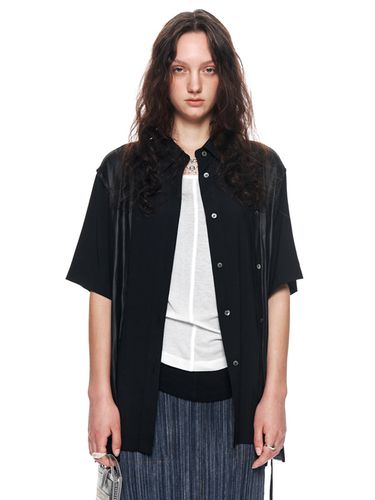 Strap Point Button Half Shirt_Black - Matin Kim - Modalova