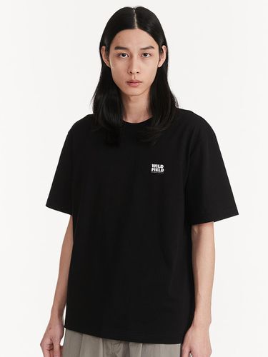 Wild Field T-shirt_Black - HELEMENT - Modalova