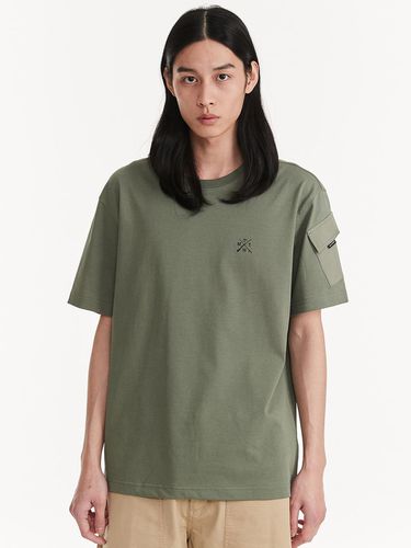 Hunter Pocket T-shirt_Khaki - HELEMENT - Modalova