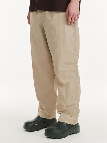 Comfort Air Nylon Pants_Beige - HELEMENT - Modalova