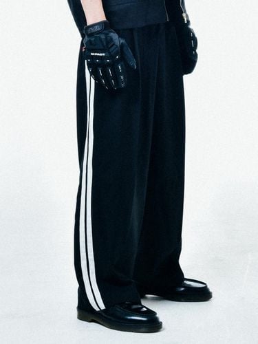 Satin-Trimmed Motorsport Trousers_Black - C.O.M.E - Modalova