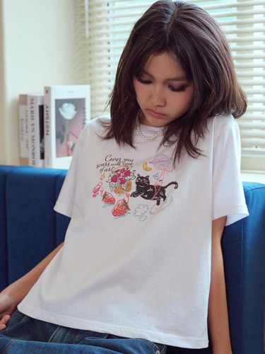 DTP Doodle Art Crop T-shirt_White - CPGN - Modalova