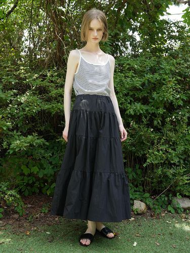 Nana Tiered Long Skirt_Black - LEIE - Modalova