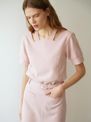 Bernie Strap Square Neck Blouse_Pink - LEIE - Modalova