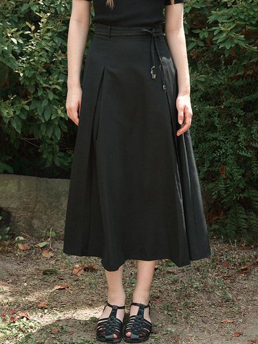 Nerine Strap Pleats Long Skirt - MICANE - Modalova