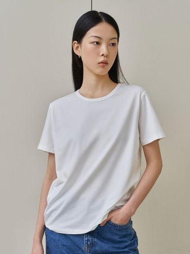 Basic Silket T-shirt (4 Color) - WEARIS - Modalova