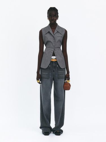 Tailored Collar Vest Top With Belt_Light Grey - GABRIEL LEE - Modalova