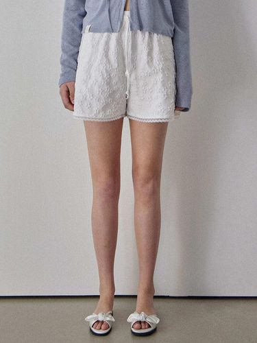 Yeriel Lace Shorts - HAINT - Modalova