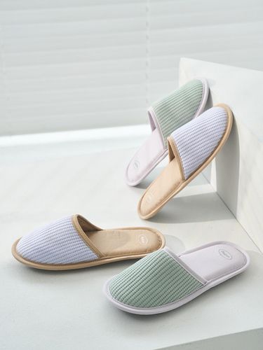 Cozy Waffle Indoor Shoes - DECOVIEW - Modalova