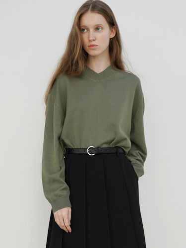 Agatha V-Neck Knit Sweater _ Green - LEIE - Modalova