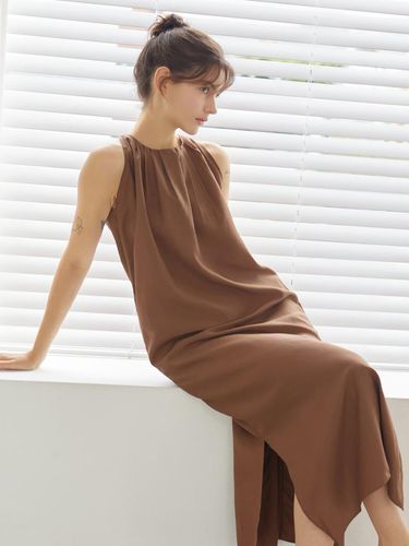 August Dress_Sahara Brown - Le Metier - Modalova