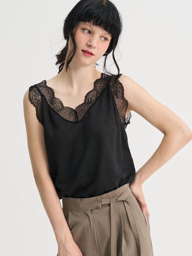 Lace Pure Linen Sleeveless T-shirt_Black - SORRY TOO MUCH LOVE - Modalova