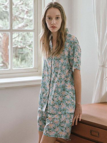 Women Green Flower Short-sleeved Pajama Set - SUNDAY LOUNGE - Modalova