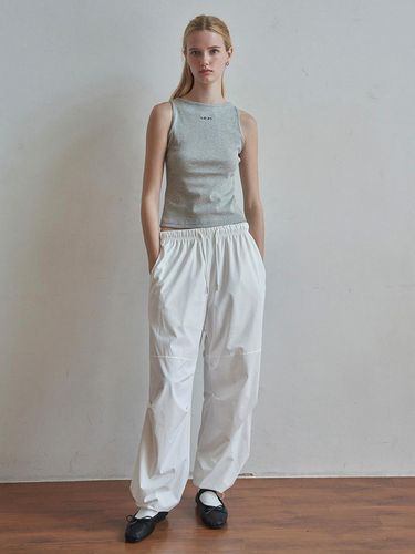 Nylon Track Pants [Beige] - INJIACTIVE - Modalova