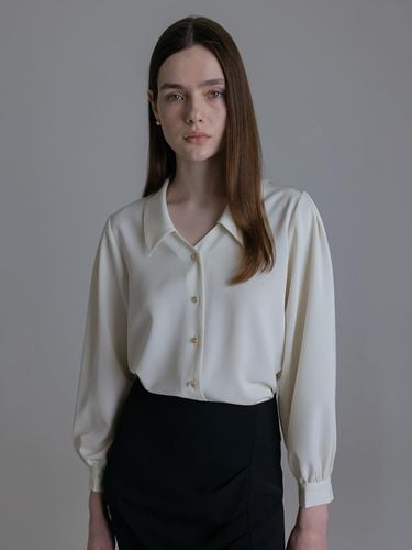 VINNE COLLAR BLOUSE (2colors) - TOWAV - Modalova