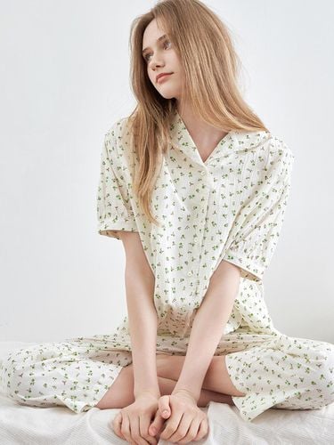 Lizel Flower Women's Pajama Set - KOZNOK - Modalova