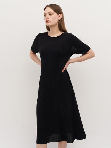 Half-Sleeved Flared Long Dress - SEKANSKEEN - Modalova