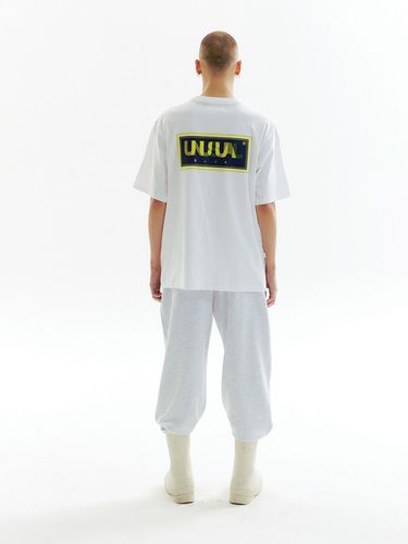 Unusual Layer Logo T-Shirt White - CHOWOO - Modalova