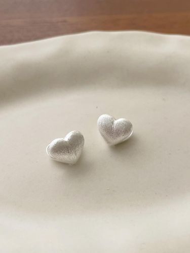 Shell Heart Earring - Primaute - Modalova