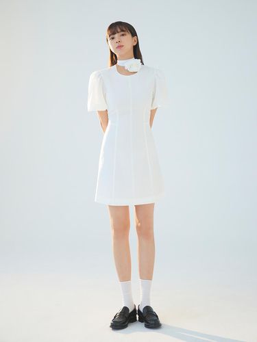 DRESS - WHITE - HANAVO - Modalova