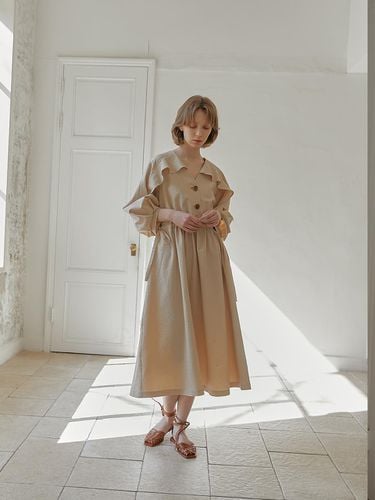 Bloom Dress _ Beige - Aile de - Modalova