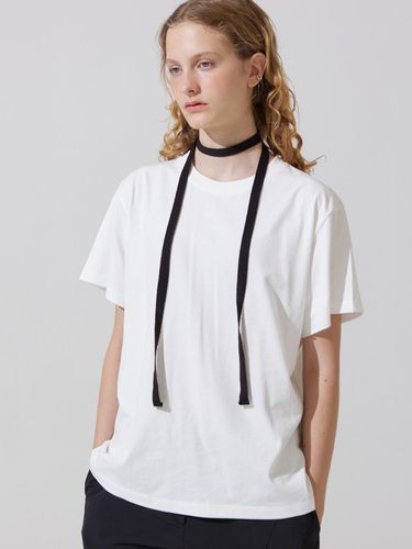 Basic Ribbon Choker & T-shirts Set - ADAUL - Modalova