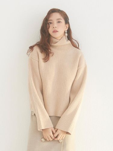 NO.19 TOP - CAMEL BEIGE - HANAVO - Modalova