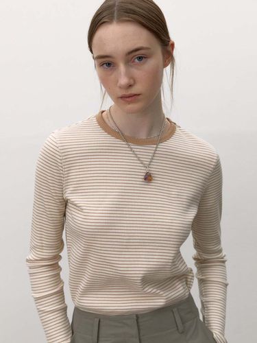 Base Tee-Beige Stripe (New) - KILHOUETTE - Modalova