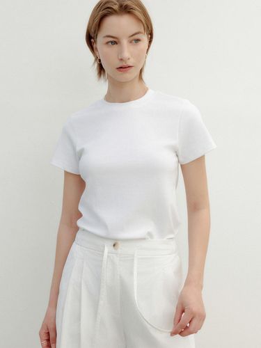 RIAN MINIMAL Slim T-shirt - LOOKAST - Modalova