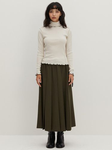 Pleats Long Skirt Khaki - RAVEROUS - Modalova