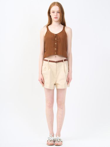 Belted Two-Tuck Half Pants Beige - RAVEROUS - Modalova