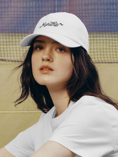 MOUVEMENT LOGO BALL CAP_White - MARITHE MOUVEMENT - Modalova