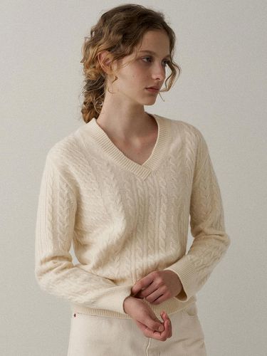 Cashmere cable pullover (cream) - blank03 - Modalova