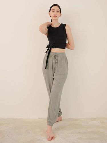 Plain Modal Jogger Pants (Powder Gray) - conchwear - Modalova